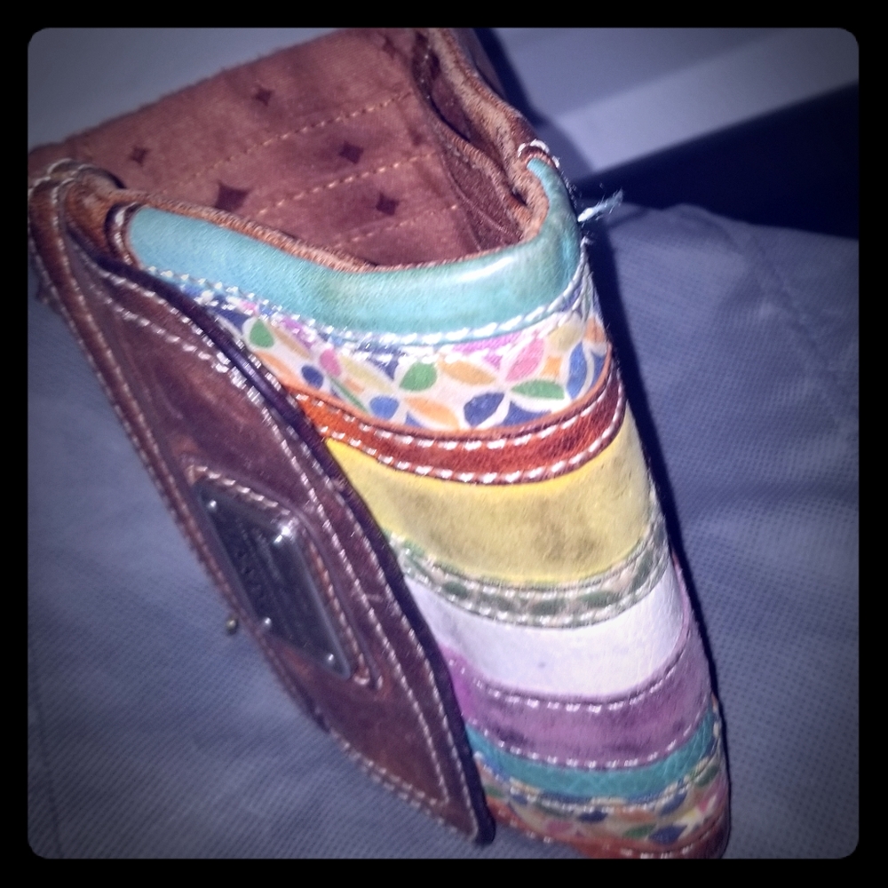 Fossil wallet